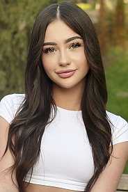 Alina Cherkasy 1741099