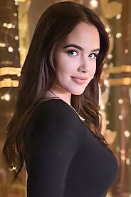 Elizaveta Valencia 1893666