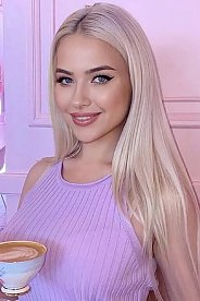 Yuliya Kyiv 1905064