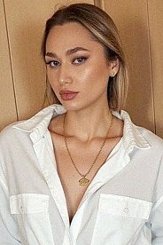 Anastasiia Kyiv 1910868