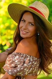 Oksana Milan 1923759