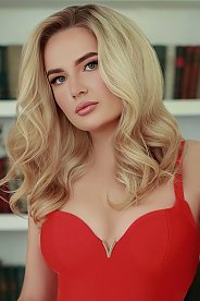 Anna Kyiv 1927829
