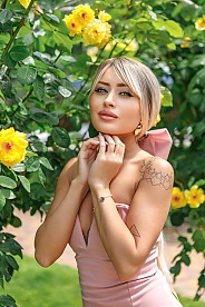 'russian women'