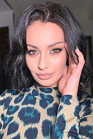 Yuliia Warsaw 1942248