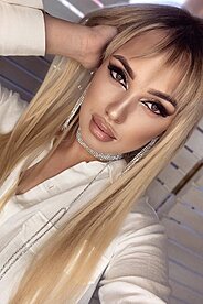 Anastasia Nikolaev 954845